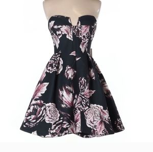 Keepsake The Label Dark Floral Divide Mini dress size Small Party Wedding Guest
